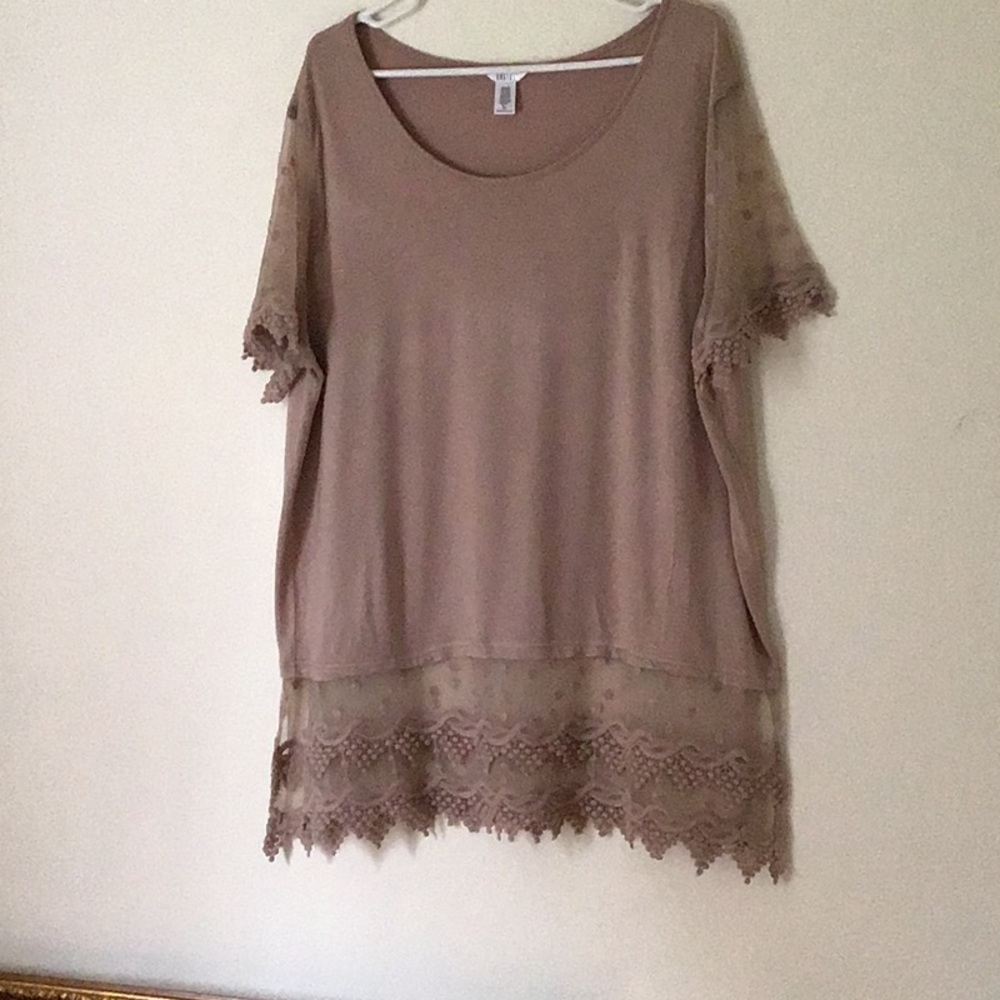 T shirt Stuyvesant with lace and crochet embellishments
